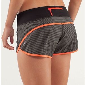 Lululemon Speed Short in Cashew Tonka Stripe Flare Size 6